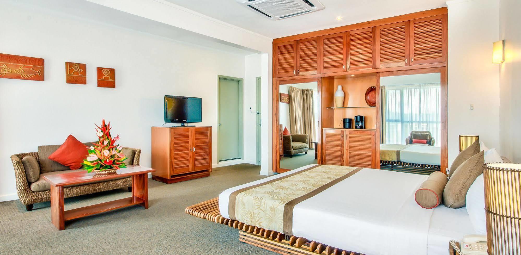 Tanoa Plaza Hotel Сува Экстерьер фото