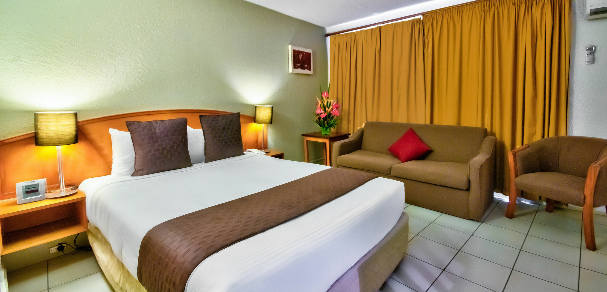 Tanoa Plaza Hotel Сува Экстерьер фото